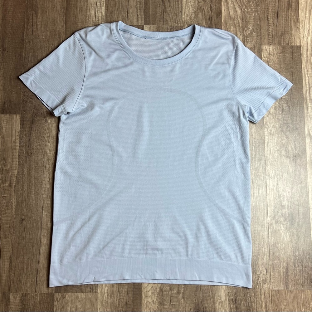 Lululemon Womens Size 10 Purple Short Sleeve Athletic Top